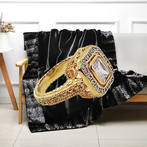 Gorgeous Gold Plated Unisex CZ Ring - Picture 2 of 5